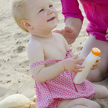 Bébé sur la plage